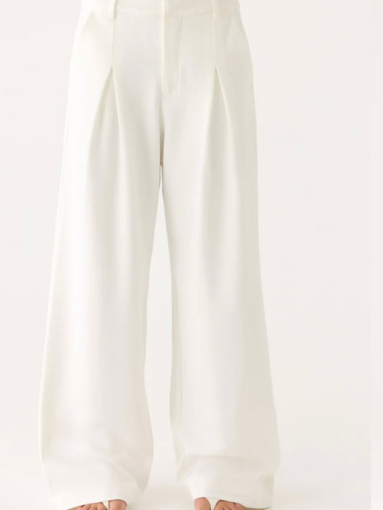 Sora Low Rise Pant - White